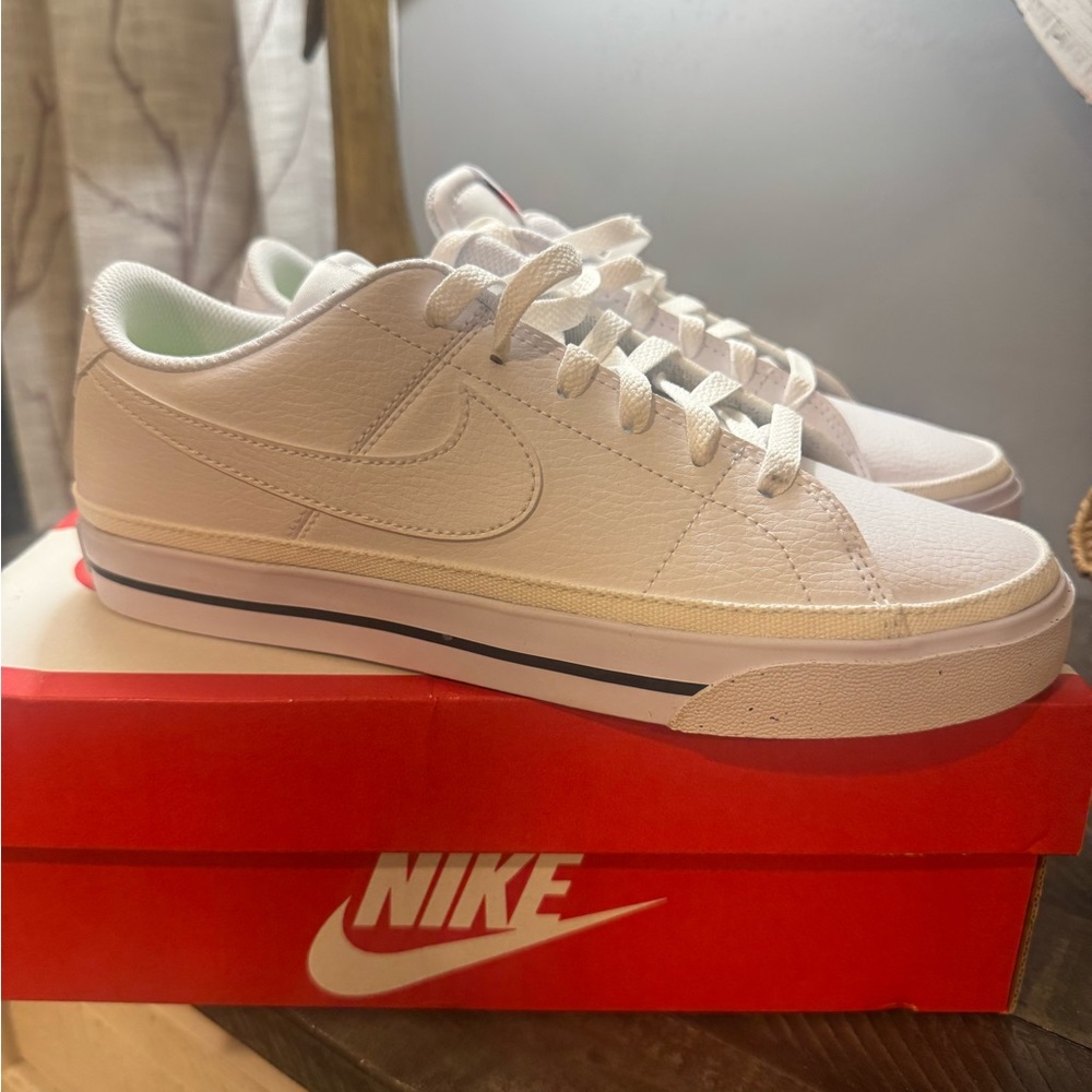 XSOLDXNike White Court Legacy Shoes